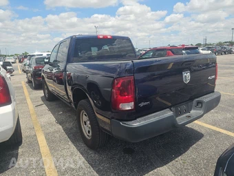 2017 Ram 1500 Special Service Crew Cab Short Bed – miniatura 4