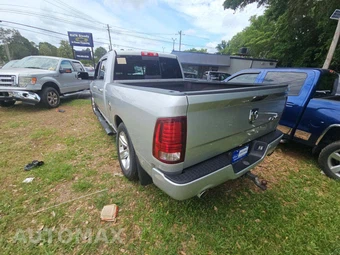 2017 Ram 1500 Sport Crew Cab Medium Bed - miniatura 2