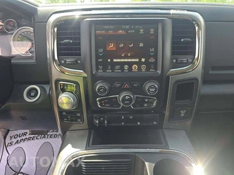 2017 Ram 1500 Sport Crew Cab Short Bed – miniatura 7