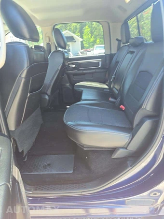 2017 Ram 1500 Sport Crew Cab Short Bed - miniatura 10