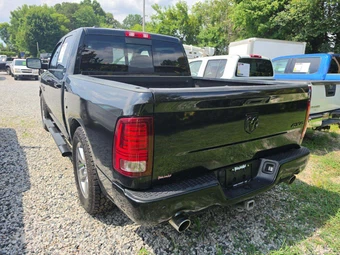 2017 Ram 1500 Sport Crew Cab Short Bed - miniatura 2