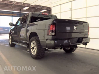 2017 Ram 1500 Sport Crew Cab Short Bed – miniatura 6