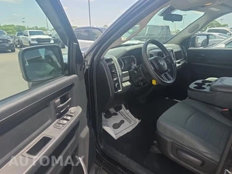 2017 Ram 1500 ST Extended Cab Medium Bed – miniatura 13