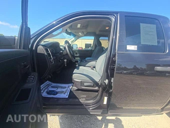 2017 Ram 1500 ST Extended Cab Medium Bed – miniatura 3