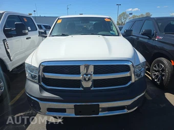 2017 Ram 1500 ST Extended Cab Medium Bed - miniatura 2