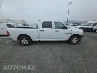 2017 Ram 1500 Tradesman Crew Cab Medium Bed - miniatura 4