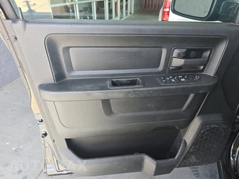 2017 Ram 1500 Tradesman Crew Cab Short Bed - miniatura 9