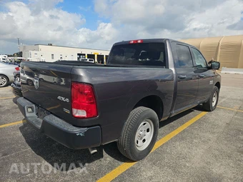 2017 Ram 1500 Tradesman Crew Cab Short Bed - miniatura 4
