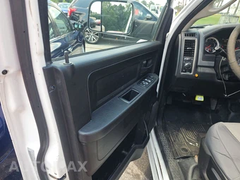 2017 Ram 1500 Tradesman Crew Cab Short Bed – miniatura 9