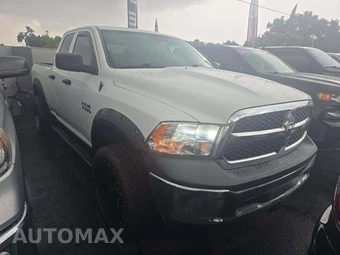 2017 Ram 1500 Tradesman Extended Cab Medium Bed - miniatura 4