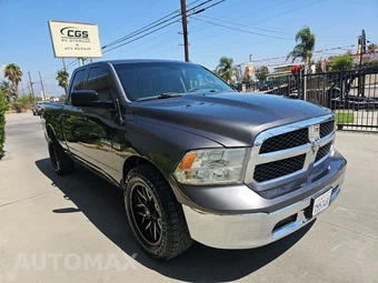 2017 Ram 1500 Tradesman Extended Cab Medium Bed - miniatura 3