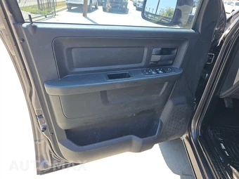 2017 Ram 1500 Tradesman Extended Cab Medium Bed - miniatura 9