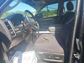 2017 Ram 2500 Big Horn Crew Cab Medium Bed – miniatura 6