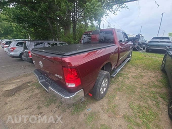 2017 Ram 2500 Big Horn Crew Cab Medium Bed - miniatura 3
