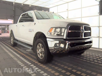 2017 Ram 2500 Big Horn Crew Cab Medium Bed - miniatura 3