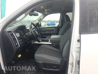 2017 Ram 2500 Big Horn Crew Cab Medium Bed - miniatura 7