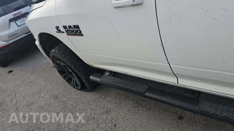 2017 Ram 2500 Big Horn Crew Cab Medium Bed – miniatura 47