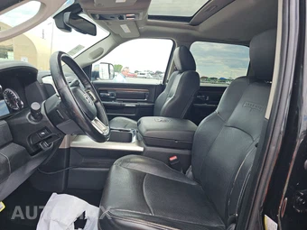 2017 Ram 2500 Laramie Crew Cab Medium Bed - miniatura 7