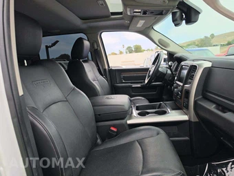 2017 Ram 2500 Laramie Crew Cab Medium Bed - miniatura 18