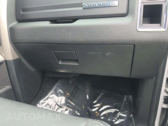 2017 Ram 2500 Laramie Crew Cab Medium Bed - miniatura 19