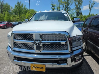 2017 Ram 2500 Laramie Crew Cab Medium Bed - miniatura 2