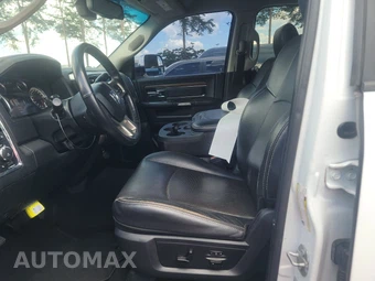 2017 Ram 2500 Laramie Crew Cab Medium Bed - miniatura 7