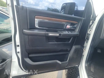 2017 Ram 2500 Laramie Crew Cab Medium Bed - miniatura 9