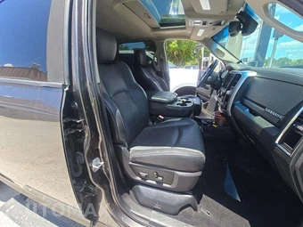 2017 Ram 2500 Laramie Crew Cab Medium Bed - miniatura 18