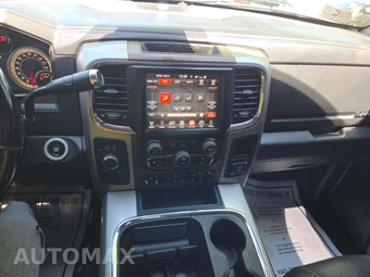 2017 Ram 2500 Laramie Crew Cab Medium Bed - miniatura 7
