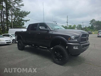 2017 Ram 2500 Laramie Extended Crew Cab Medium Bed - miniatura 4