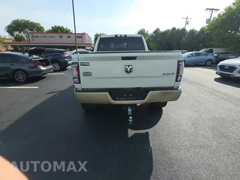 2017 Ram 2500 Laramie Longhorn Crew Cab Medium Bed - miniatura 4