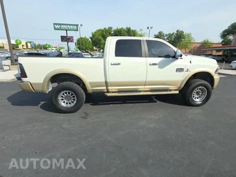2017 Ram 2500 Laramie Longhorn Crew Cab Medium Bed - miniatura 5