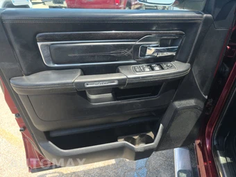 2017 Ram 2500 Limited Extended Crew Cab Medium Bed - miniatura 9