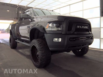 2017 Ram 2500 Power Wagon Crew Cab Medium Bed - miniatura 4