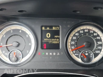 2017 Ram 2500 SLT Crew Cab Medium Bed – miniatura 12