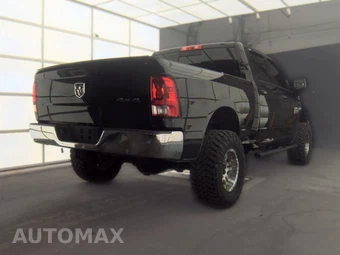 2017 Ram 2500 SLT Crew Cab Medium Bed – miniatura 4