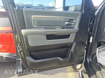 2017 Ram 2500 SLT Crew Cab Medium Bed - miniatura 9