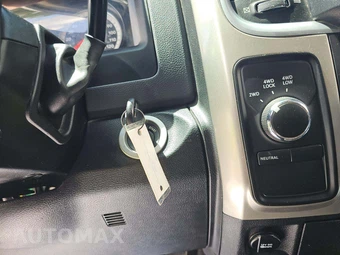 2017 Ram 2500 SLT Crew Cab Medium Bed - miniatura 8