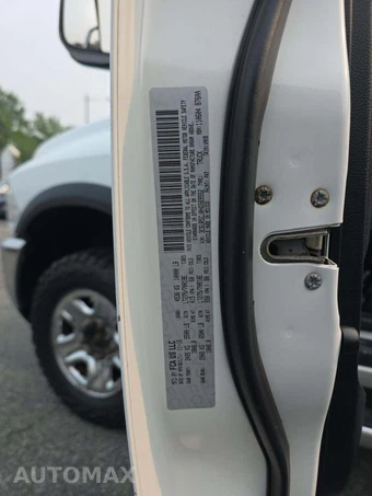 2017 Ram 2500 Tradesman Crew Cab Medium Bed – miniatura 5
