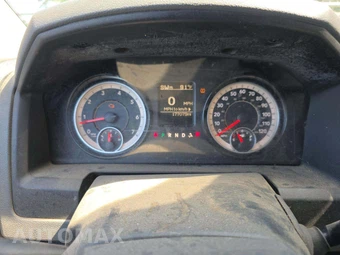 2017 Ram 2500 Tradesman Crew Cab Medium Bed – miniatura 9
