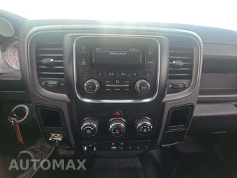 2017 Ram 3500 Cab Chassis Tradesman Crew Cab DRW - miniatura 10