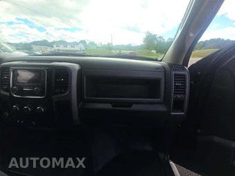 2017 Ram 3500 Cab Chassis Tradesman Crew Cab DRW - miniatura 18