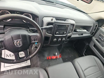 2017 Ram 3500 Cab Chassis Tradesman Regular Cab DRW - miniatura 11