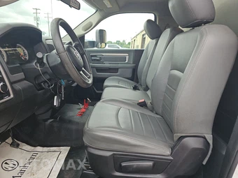 2017 Ram 3500 Cab Chassis Tradesman Regular Cab DRW - miniatura 7