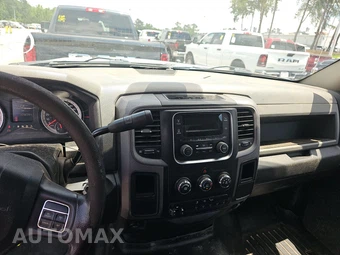 2017 Ram 3500 Cab Chassis Tradesman Regular Cab DRW - miniatura 11
