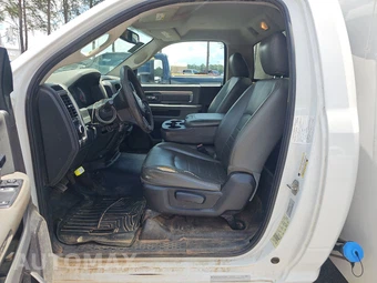 2017 Ram 3500 Cab Chassis Tradesman Regular Cab DRW - miniatura 7
