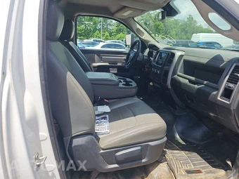 2017 Ram 3500 Cab Chassis Tradesman Regular Cab DRW - miniatura 8
