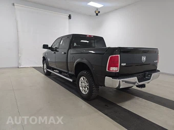 2017 Ram 3500 Laramie Crew Cab Medium Bed - miniatura 6