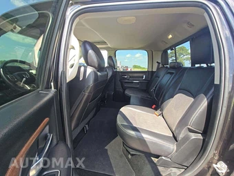 2017 Ram 3500 Laramie Crew Cab Medium Bed - miniatura 10
