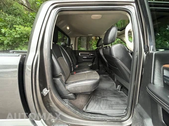 2017 Ram 3500 Laramie Crew Cab Medium Bed - miniatura 12